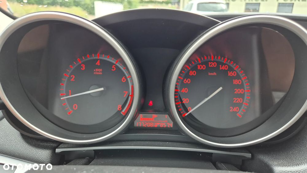 Mazda 3 1.6 Sport Active - 28