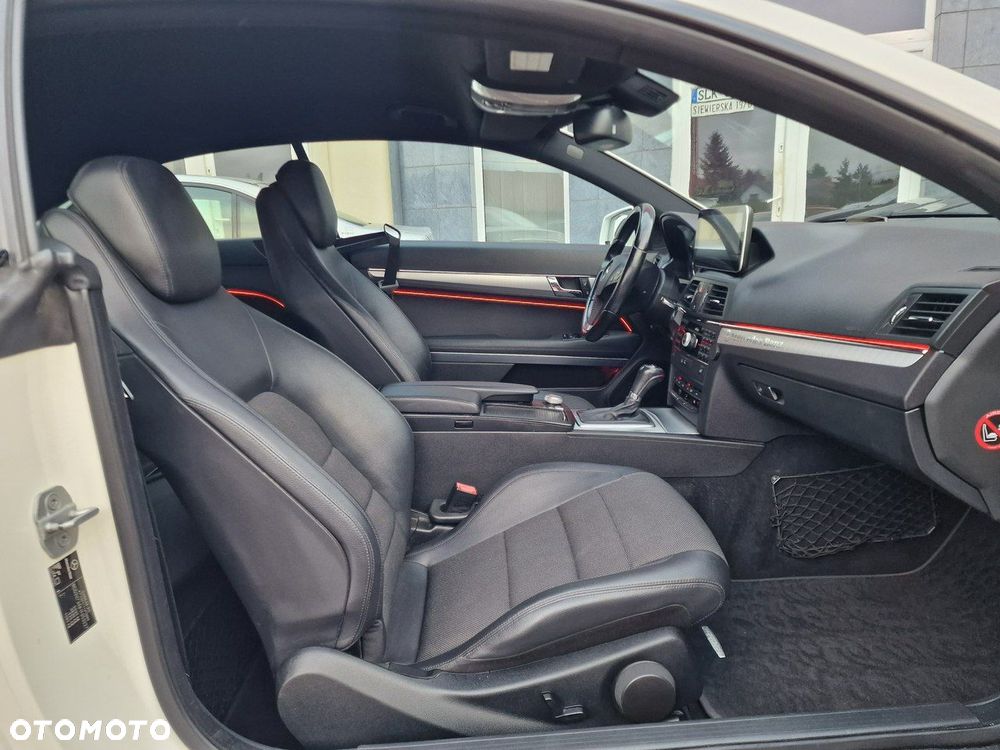 Mercedes-Benz Klasa E - 21