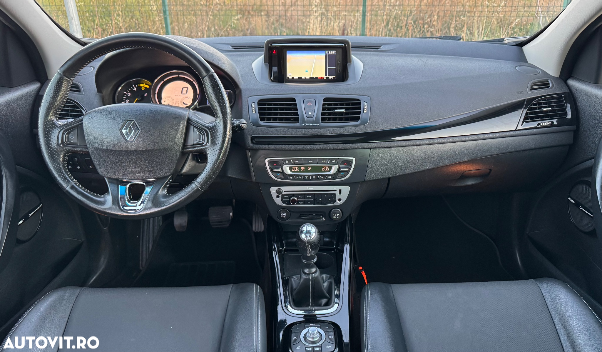 Renault Megane ENERGY dCi 110 Start & Stop Bose Edition - 6
