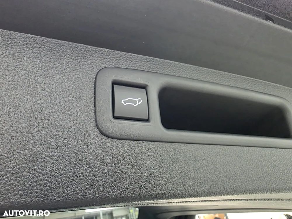 Toyota Highlander 2.5 L Hybrid Dynamic Force 248CP Luxury Pearly - 21