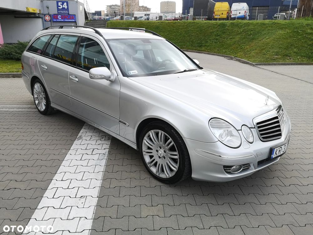 Mercedes-Benz Klasa E 320 CDI 4-Matic T Avantgarde - 2