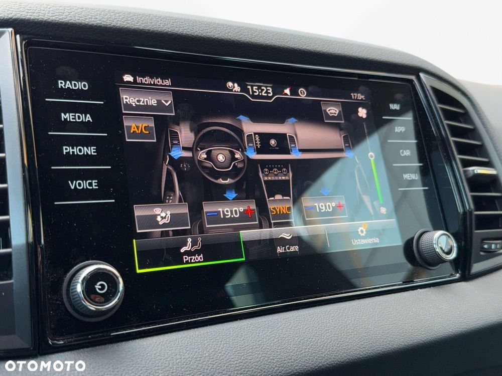 Skoda Karoq 2.0 TSI 4x4 Sportline DSG - 35