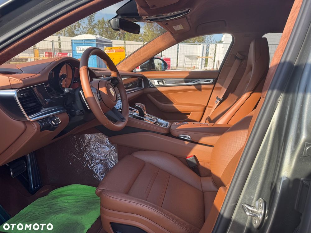 Porsche Panamera GTS - 24