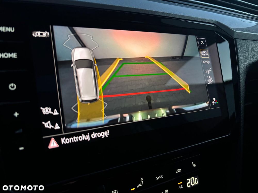 Volkswagen Passat - 34