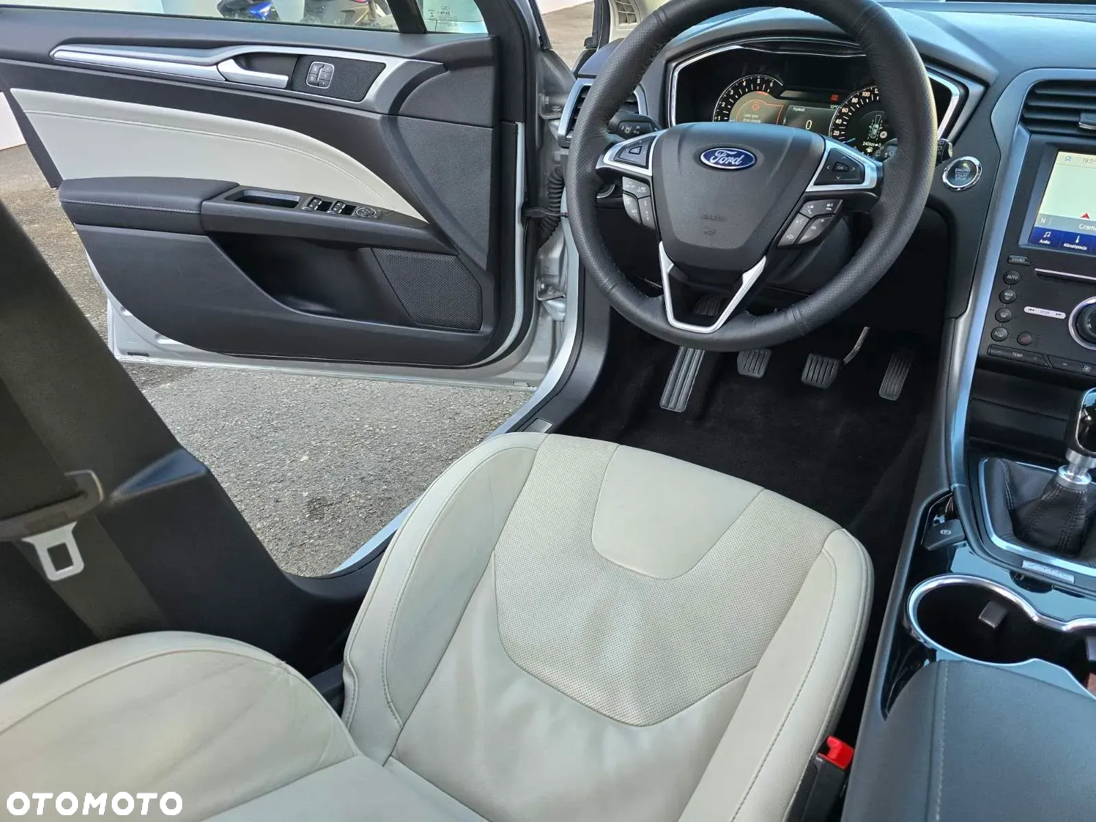 Ford Mondeo - 9