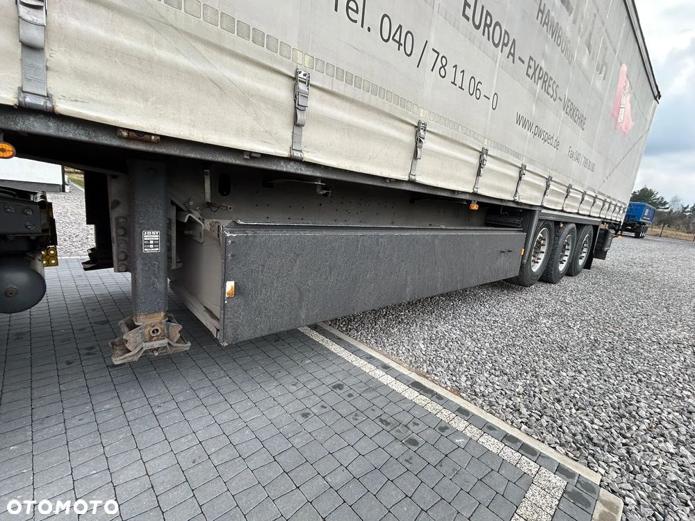 Schmitz Cargobull SCB S3T - 3