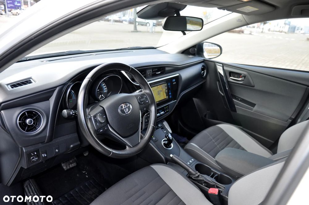 Toyota Auris - 22