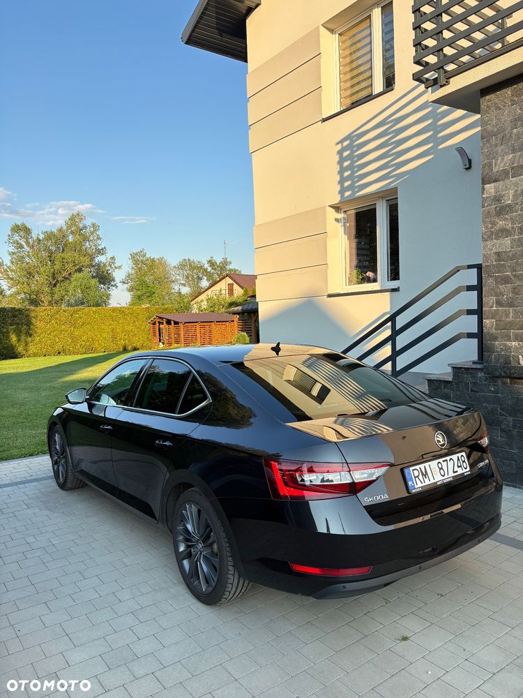 Skoda Superb 2.0 TDI Ambition DSG - 5