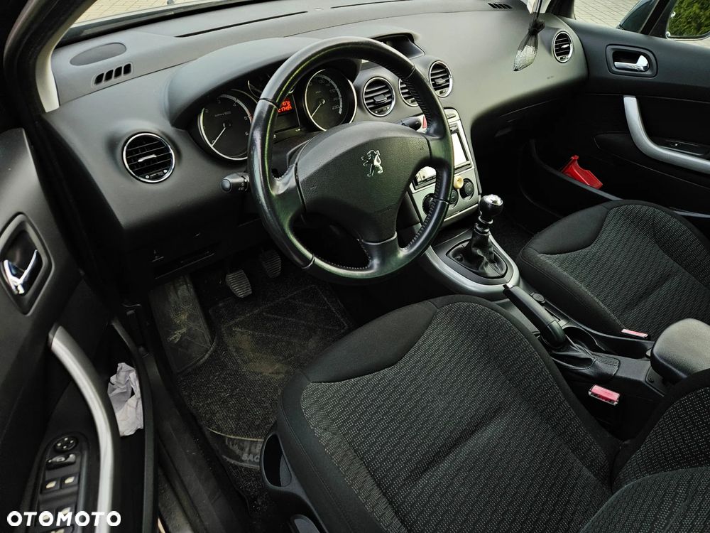 Peugeot 308 HDi FAP 140 Family - 21