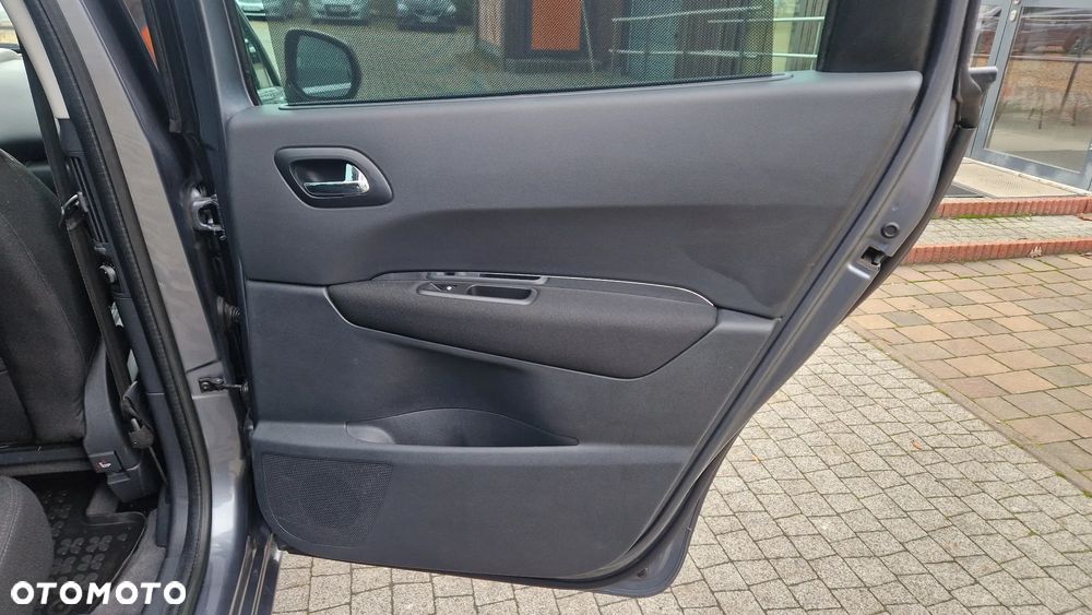 Peugeot 5008 HDI FAP 150 Allure - 35