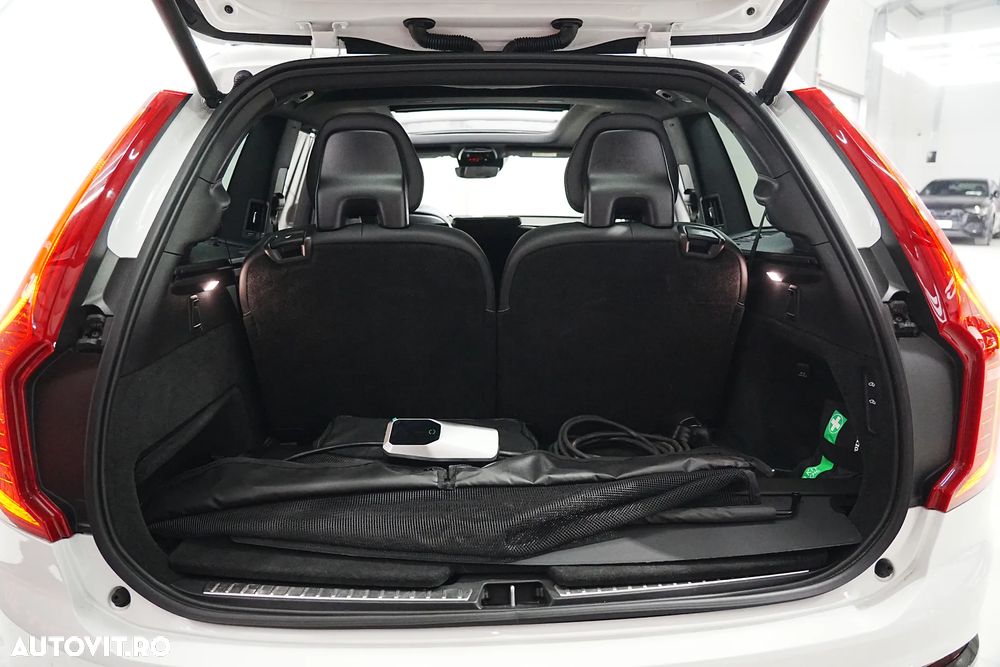 Volvo XC 90 Recharge T8 eAWD R-Design Expression - 27