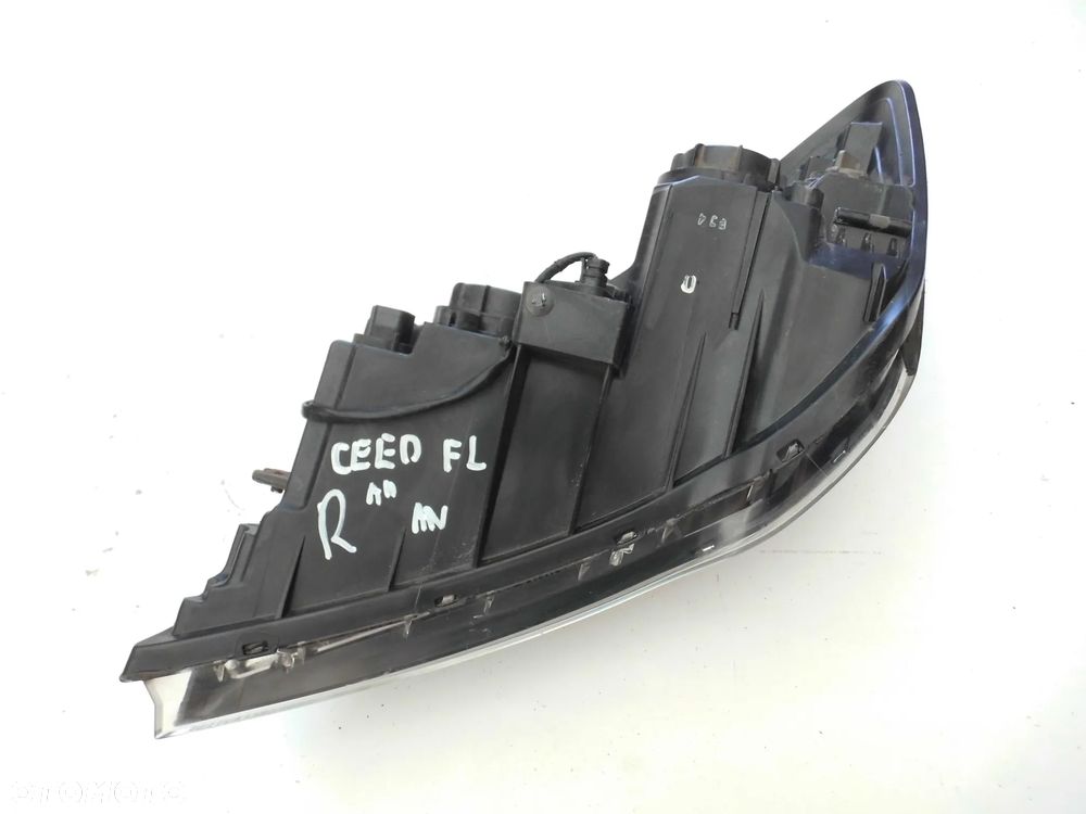 LAMPA KIA CEED I LIFT 2009-2012r. PRAWA PRZEDNIA ORYGINAŁ - 6