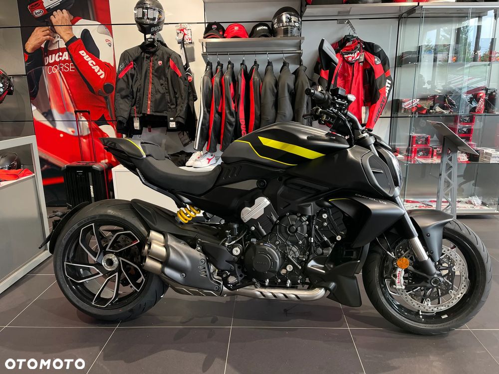 Ducati Diavel - 1