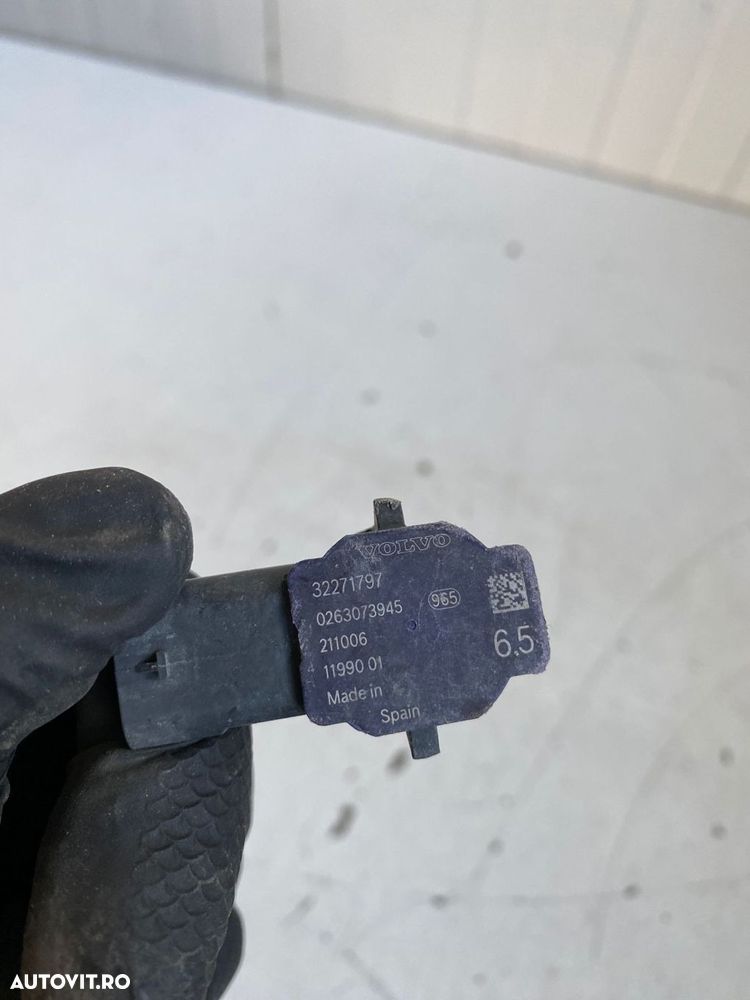 Senzor parcare VOLVO C40 XC40 32271797 - 2