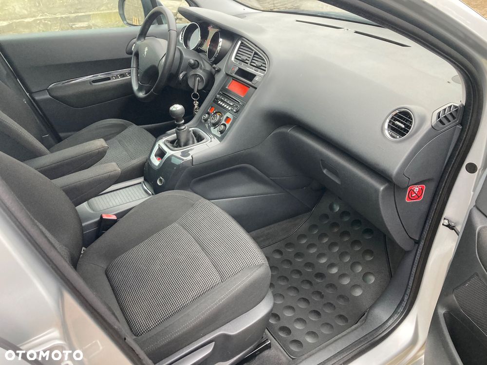 Peugeot 5008 - 7