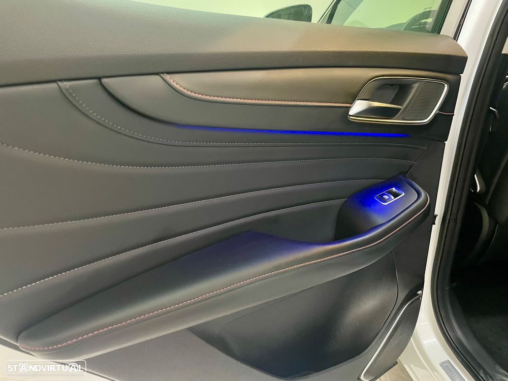 MG EHS 1.5 T-GDI Plug-in Hybrid Luxury - 25