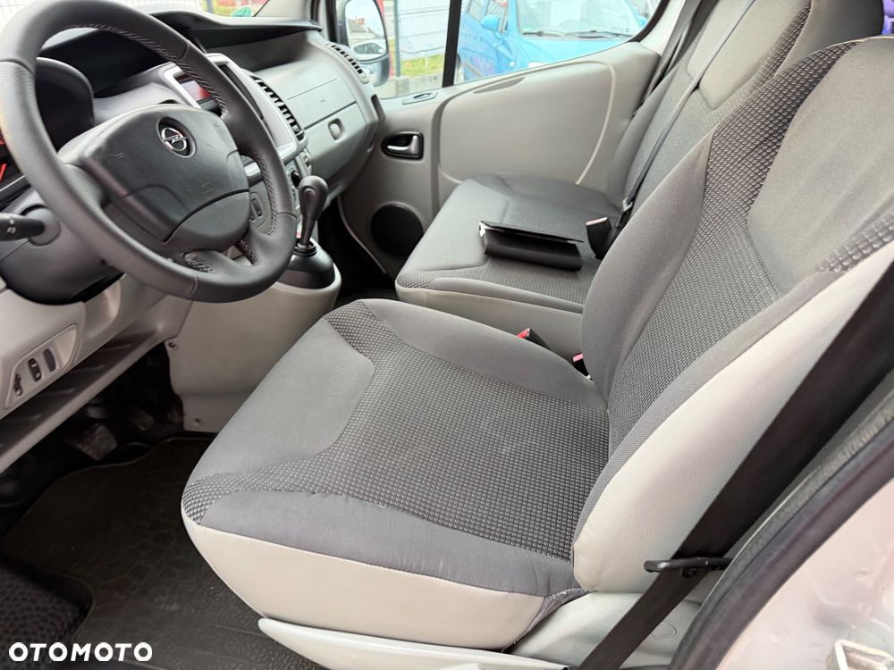 Opel Vivaro L1H1 Easytronic DPF Tour - 12