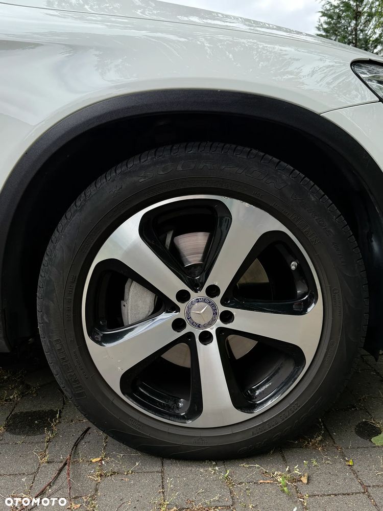 Mercedes-Benz GLC 200 d 4-Matic - 25