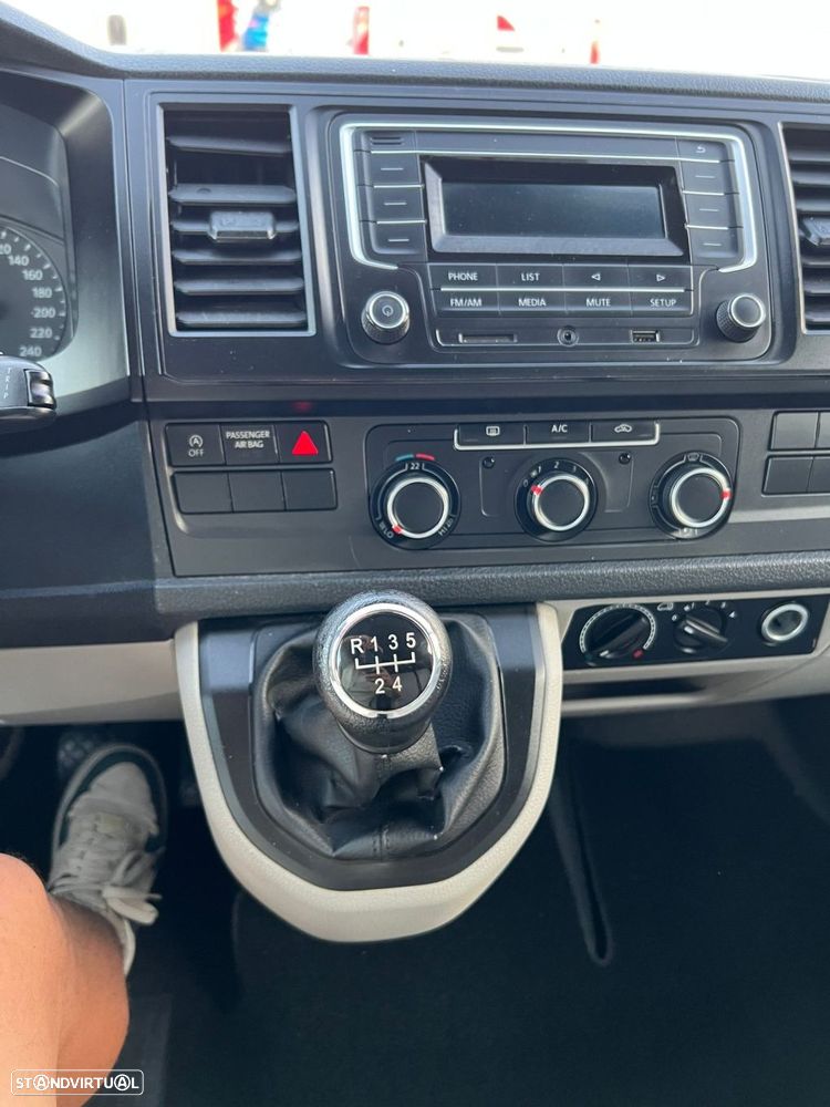 VW Transporter 9 LUGARES - 29
