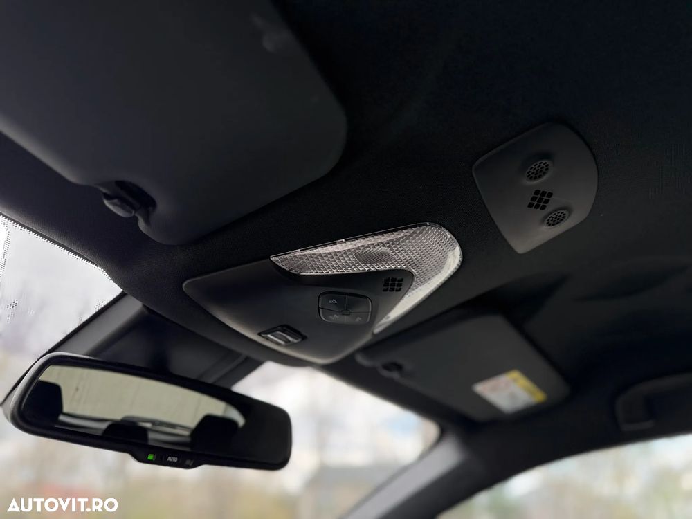 Toyota C-HR 2.0 HSD 184 CP 4x2 CVT C-ult Style - 23