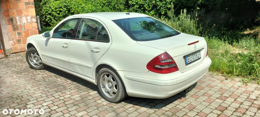 Mercedes-Benz Klasa E 220 CDI Classic - 4