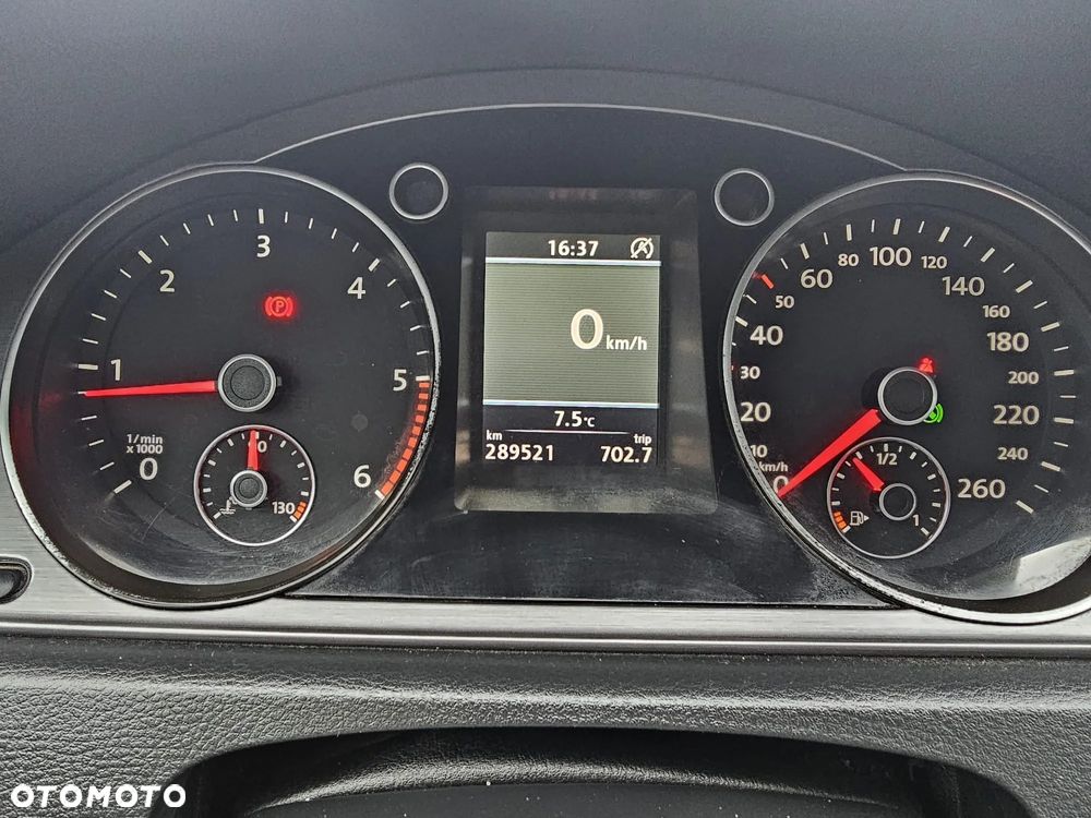 Volkswagen Passat 2.0 TDI Comfortline DSG - 9