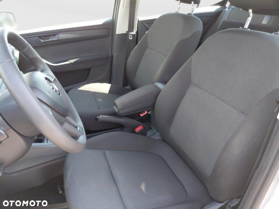 Skoda Fabia - 10