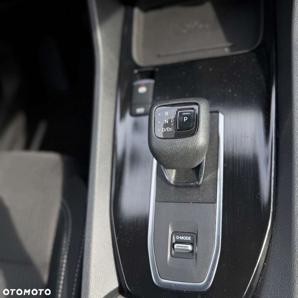 Nissan Qashqai 1.3 DIG-T MHEV Xtronic N-Design - 25