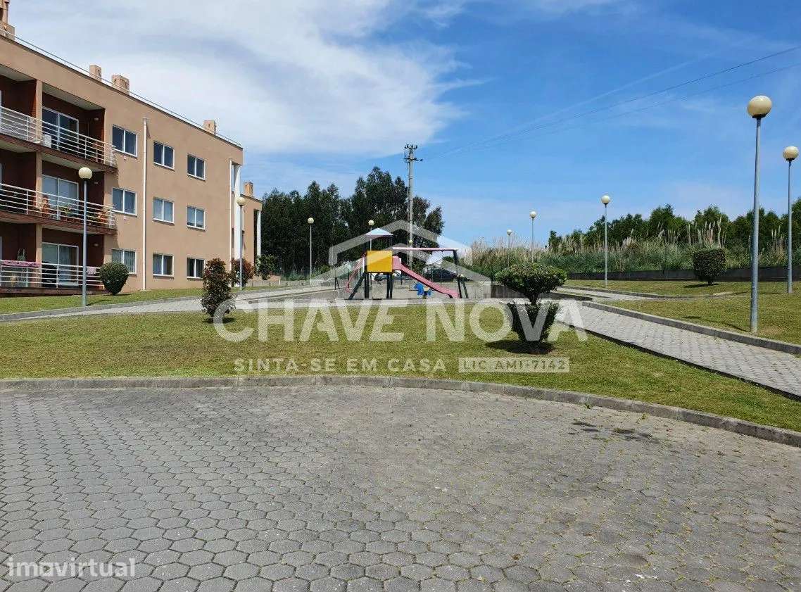 PS - Apartamento T2 c/ Lugar de Garagem em Canelas (Edifício Prestige) - Grande imagem: 2/33