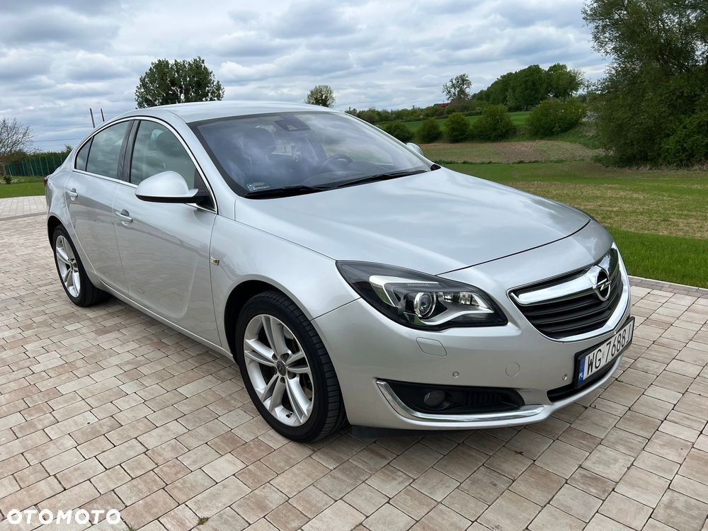 Opel Insignia 2.0 T Cosmo 4x4 - 12