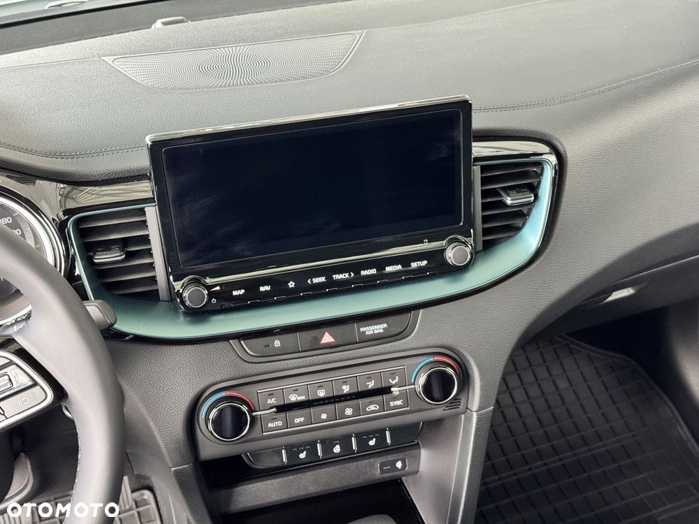 Kia XCeed 1.5 T-GDI L DCT - 9
