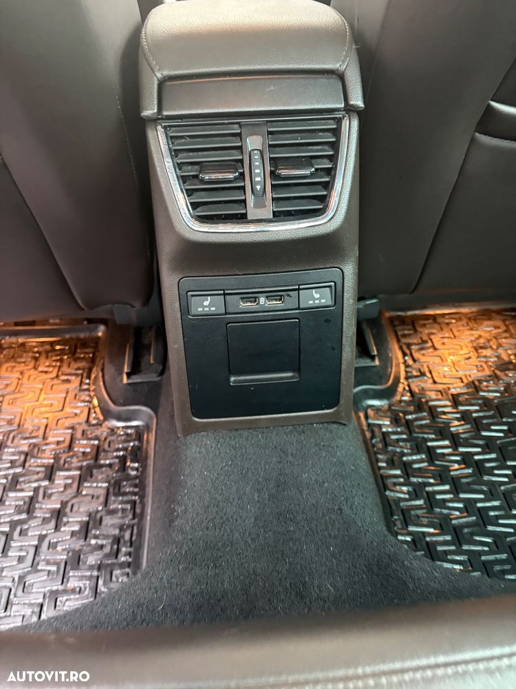 Skoda Octavia 2.0 TDI 4X4 DSG Laurin&Klement - 8