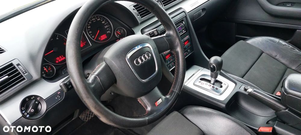 Audi A4 Avant 3.0 TDI Quattro Tiptr - 36