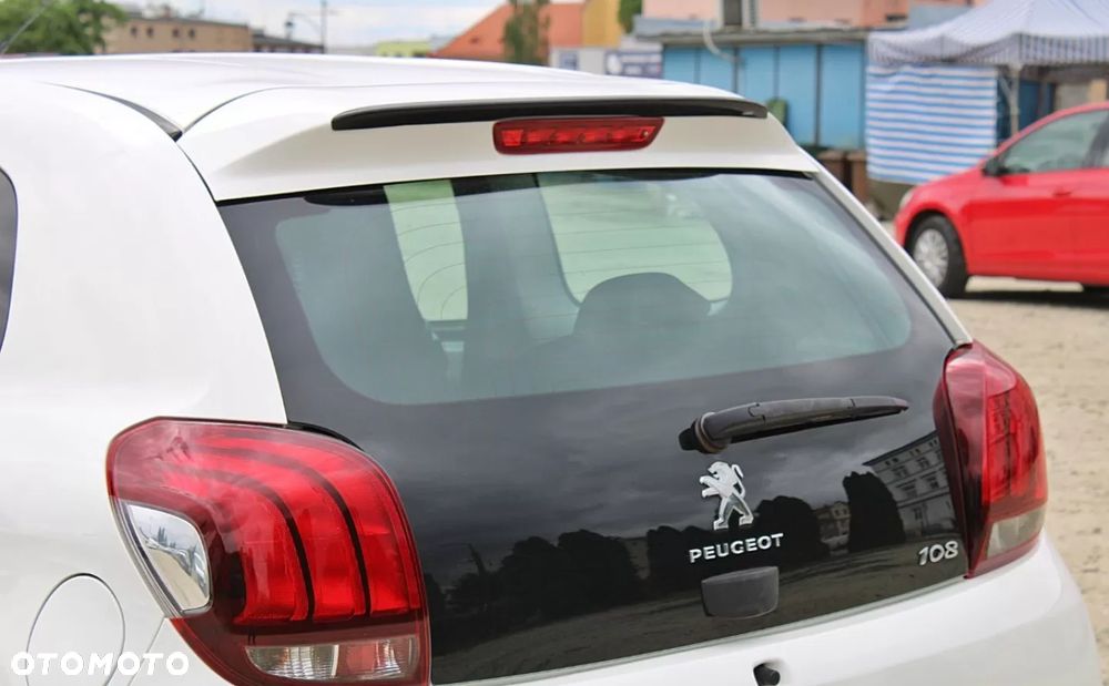 Peugeot 108 - 12