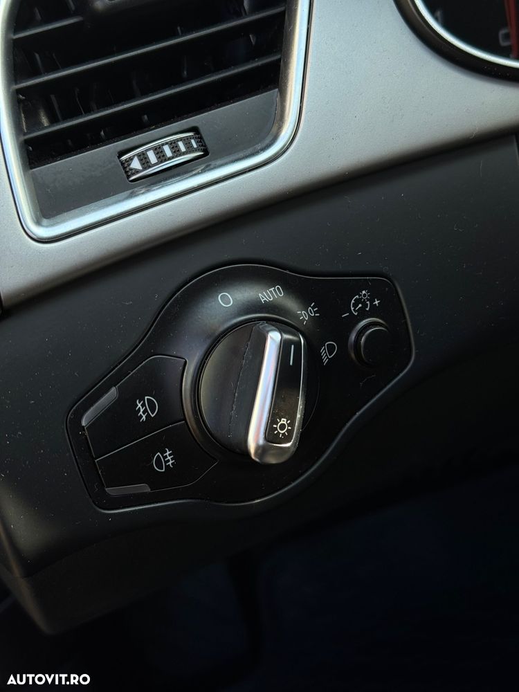 Audi A4 2.0 TDI DPF multitronic Attraction - 30