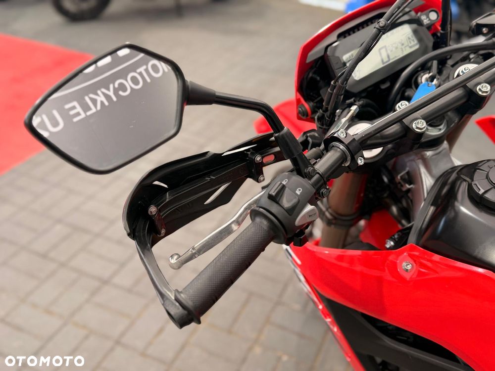 Honda CRF - 7