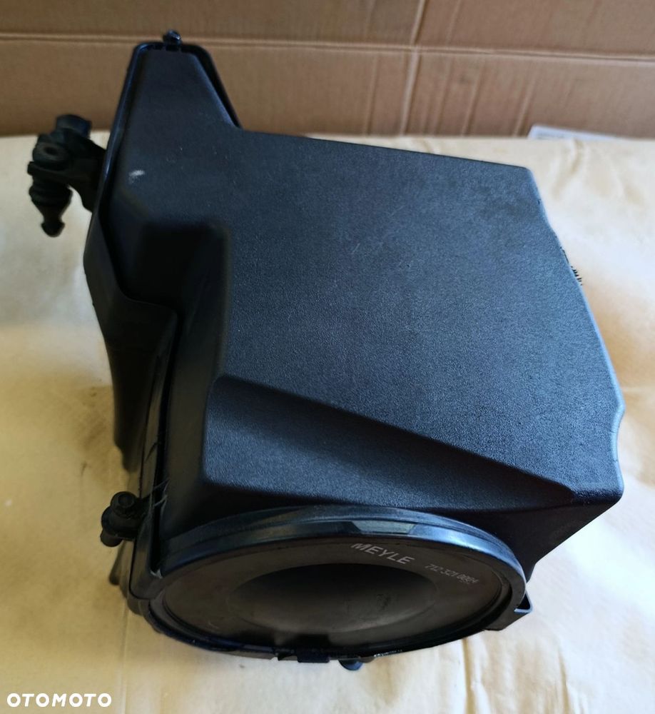 Volvo V40 II obudowa filtra powietrza 1,6D - 1