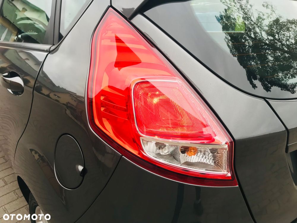 Ford Fiesta 1.0 Champions Edition - 9