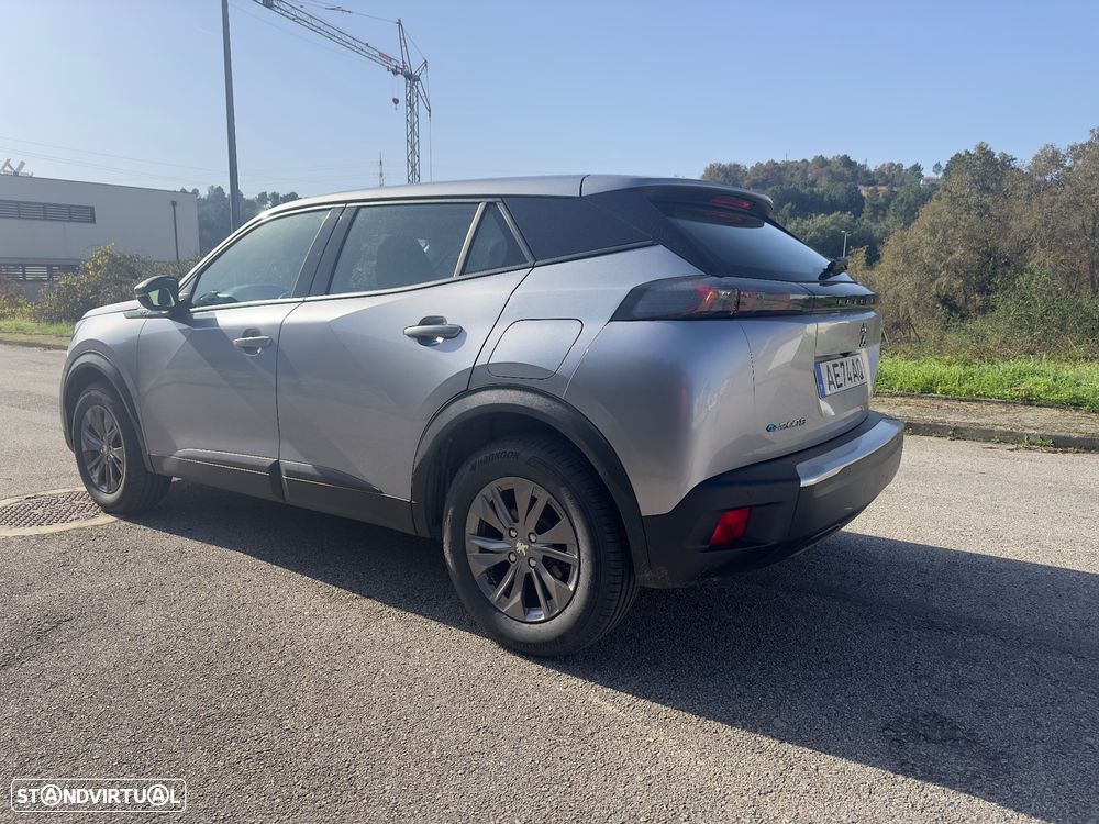 Peugeot e-2008 50 kWh Active - 8
