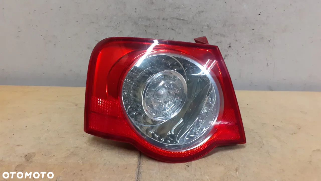 VOLKSWAGEN PASSAT B6 SEDAN LED lampa tył tylna lewa - 1