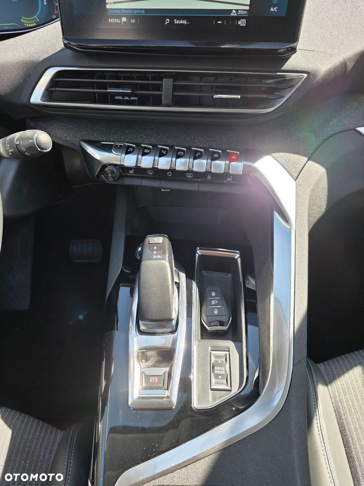 Peugeot 3008 1.6 PureTech Hybrid PHEV Allure Pack S&S EAT8 - 14