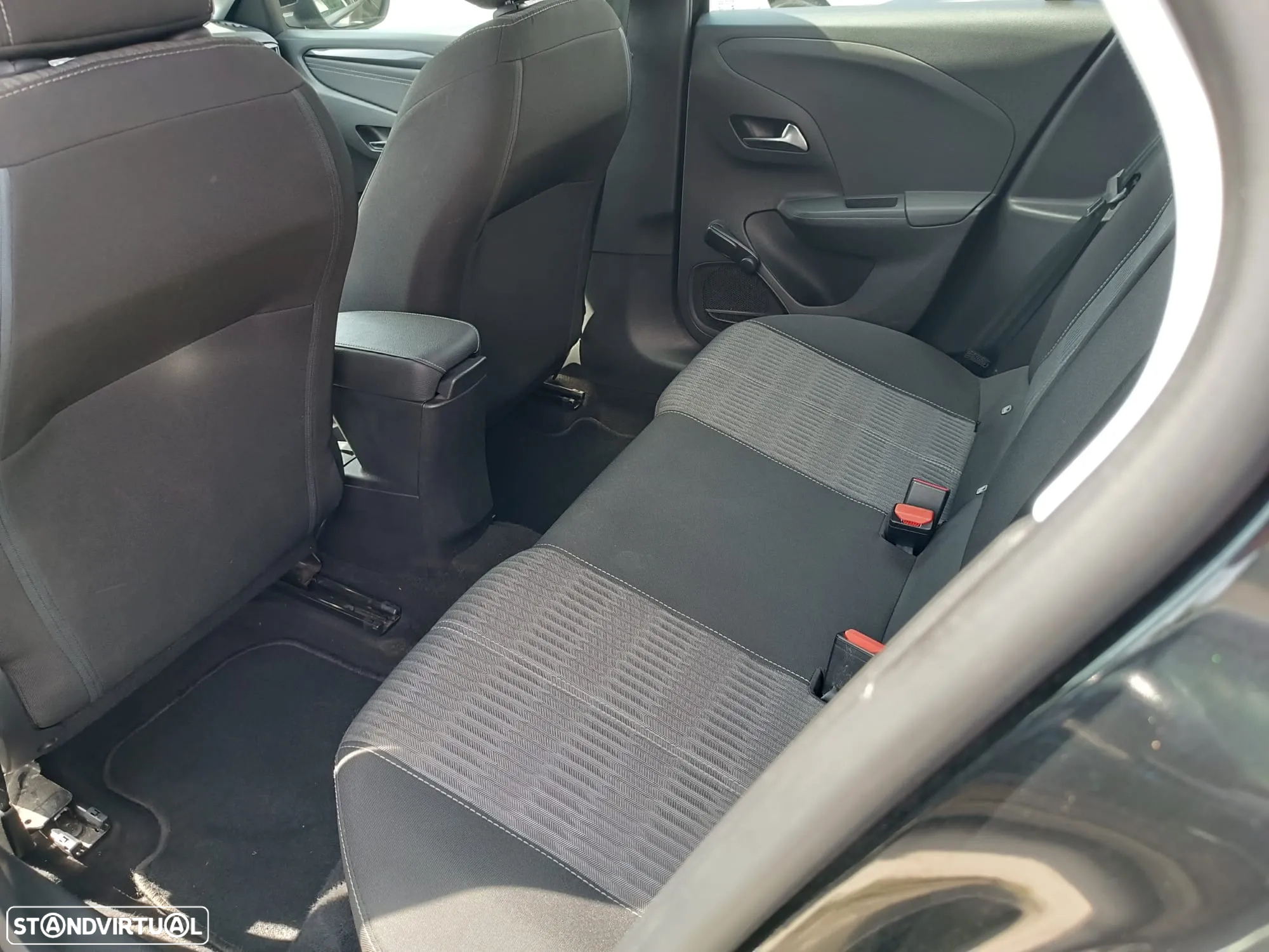 Opel Corsa 1.2 Business - 11
