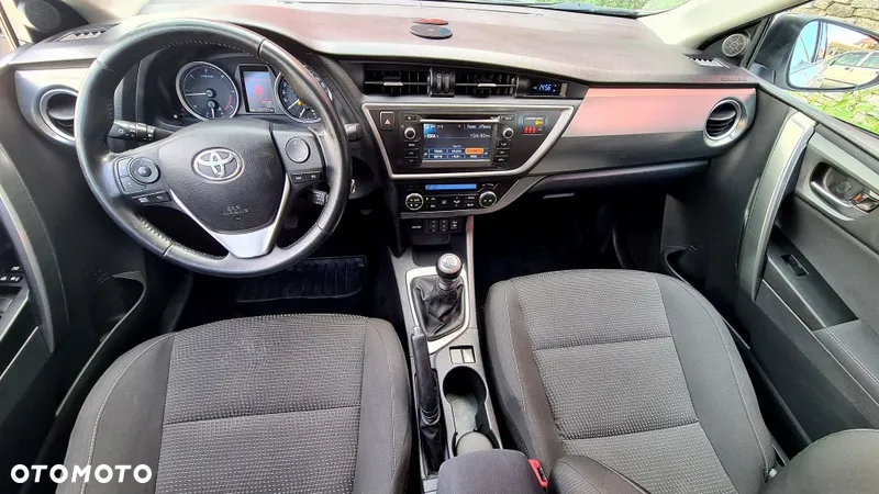 Toyota Auris 2.0 D-4D Prestige - 14