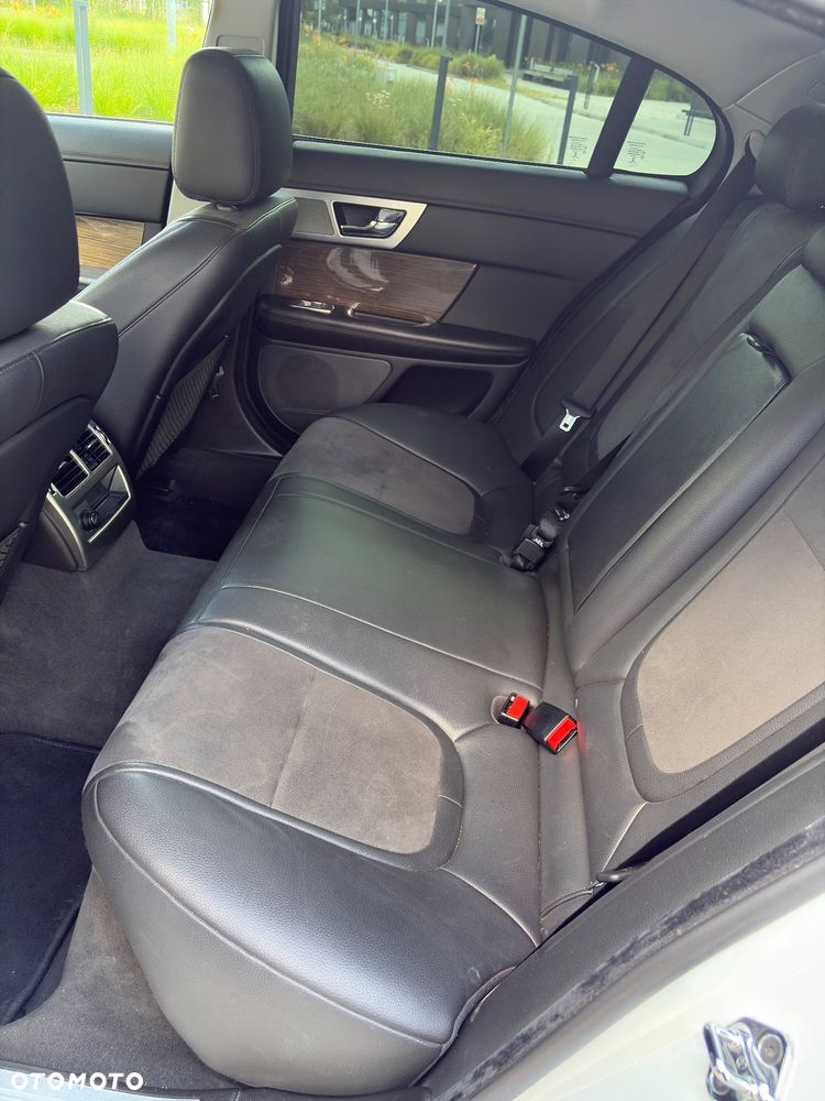 Jaguar XF 3.0 V6 D S Premium Luxury - 6