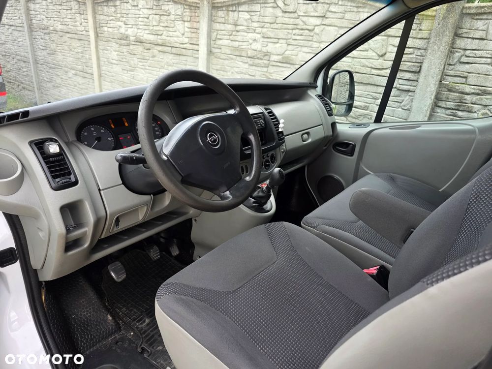 Opel Vivaro - 6