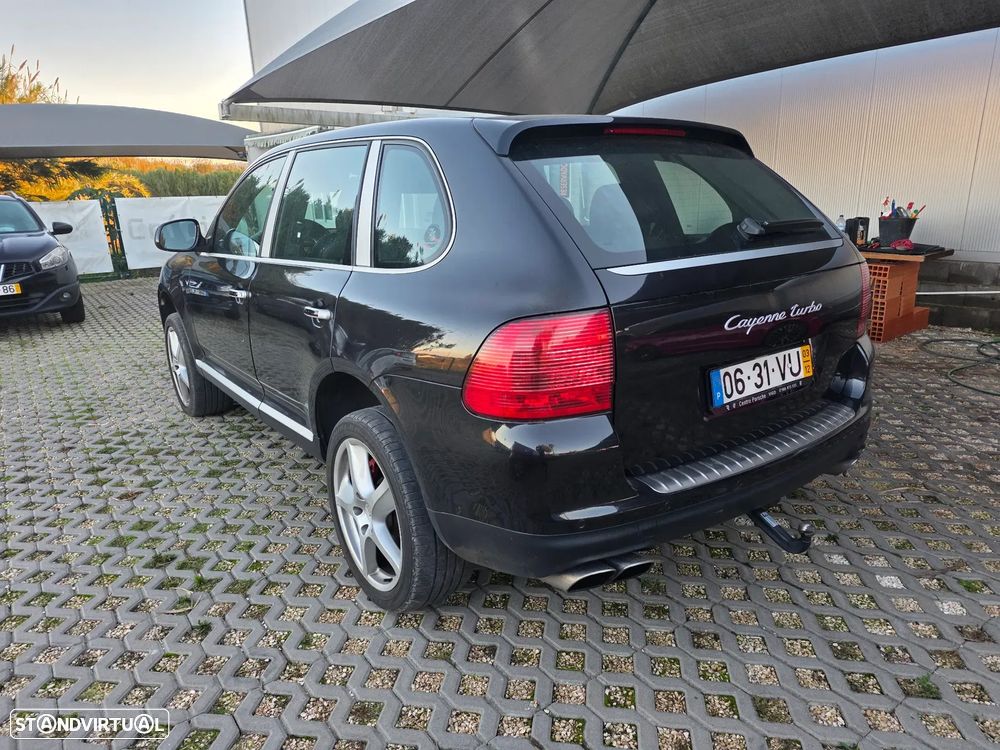 Porsche Cayenne Turbo - 8
