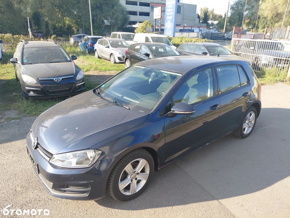 Volkswagen Golf - 10