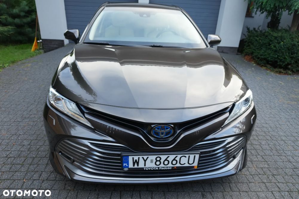 Toyota Camry 2.5 Hybrid Executive CVT - 1