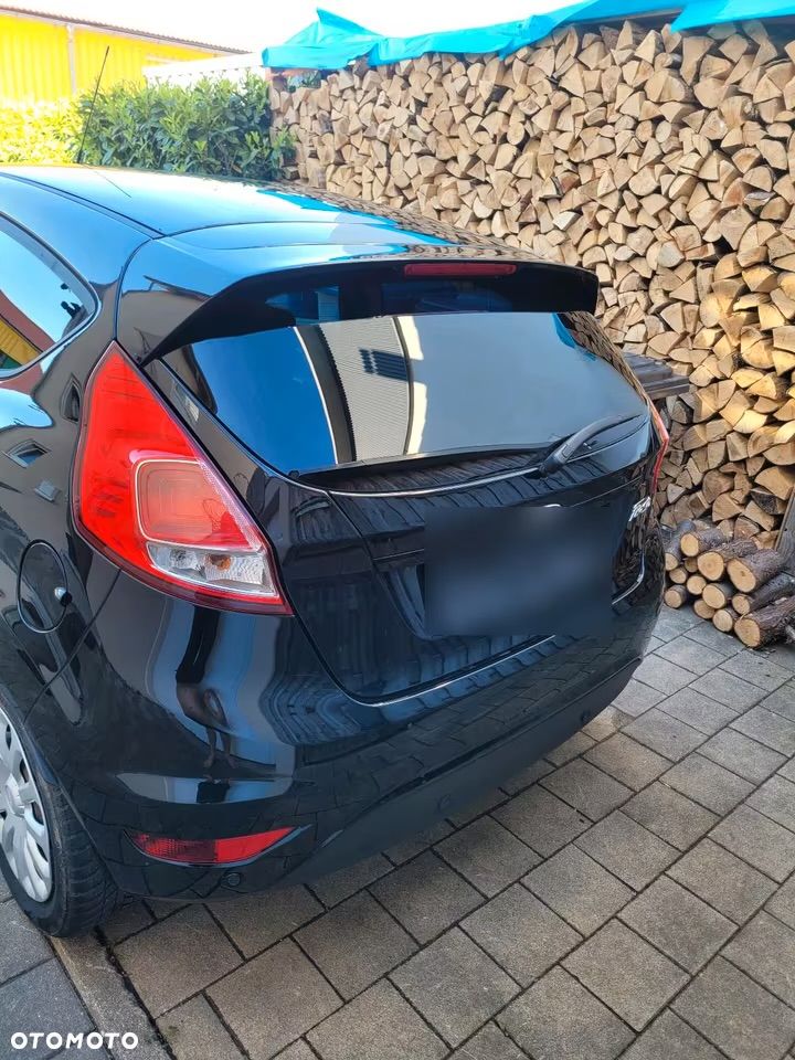 Ford Fiesta 1.25 Titanium X - 24