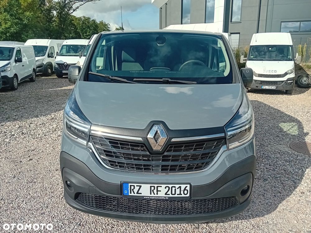 Renault Trafic - 2